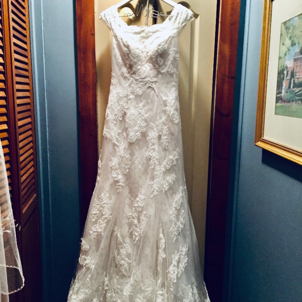 Oleg Cassini Lace Wedding Dress
